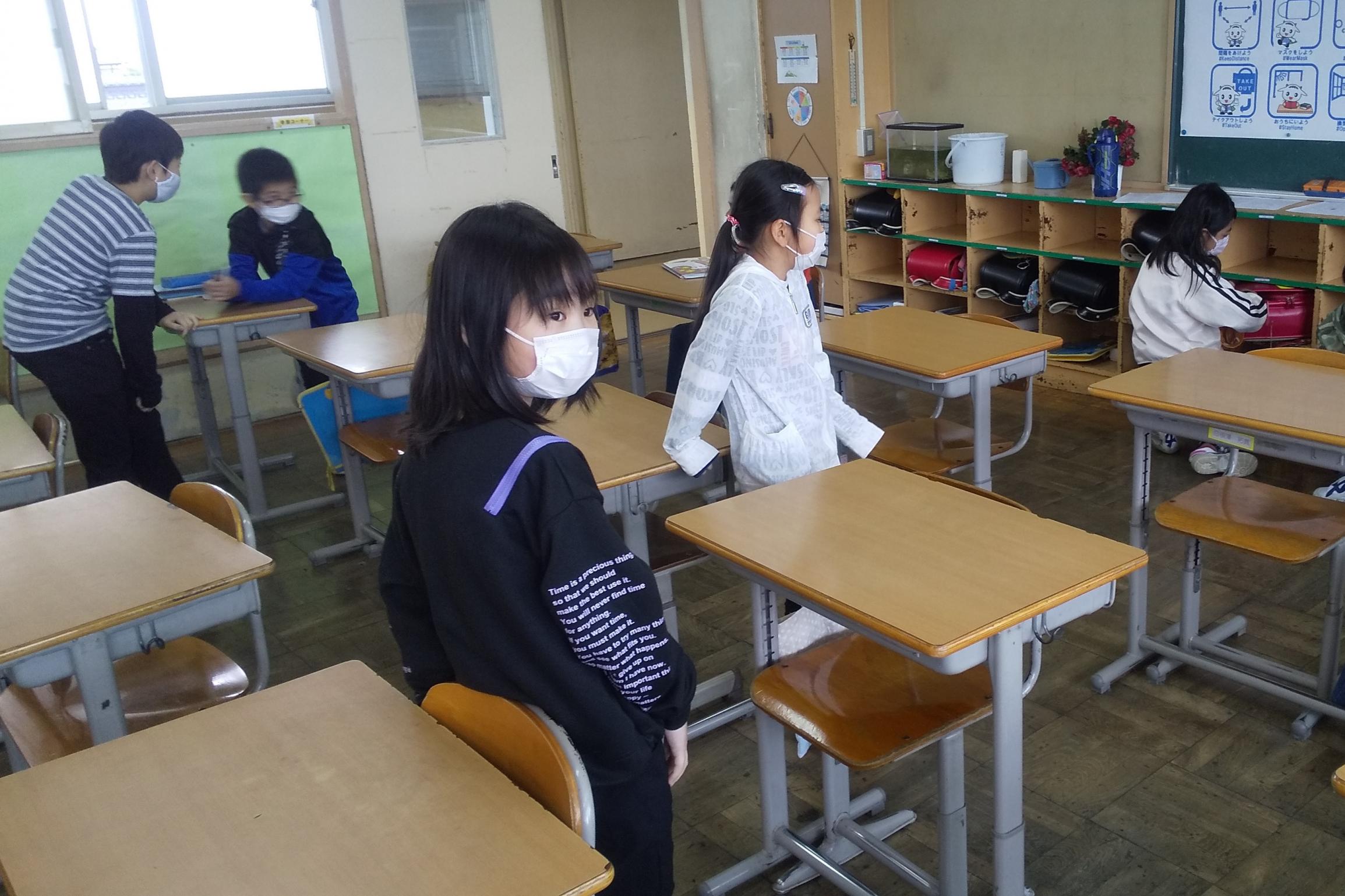 休み時間(間隔あけ) 休み時間(間隔あけ)