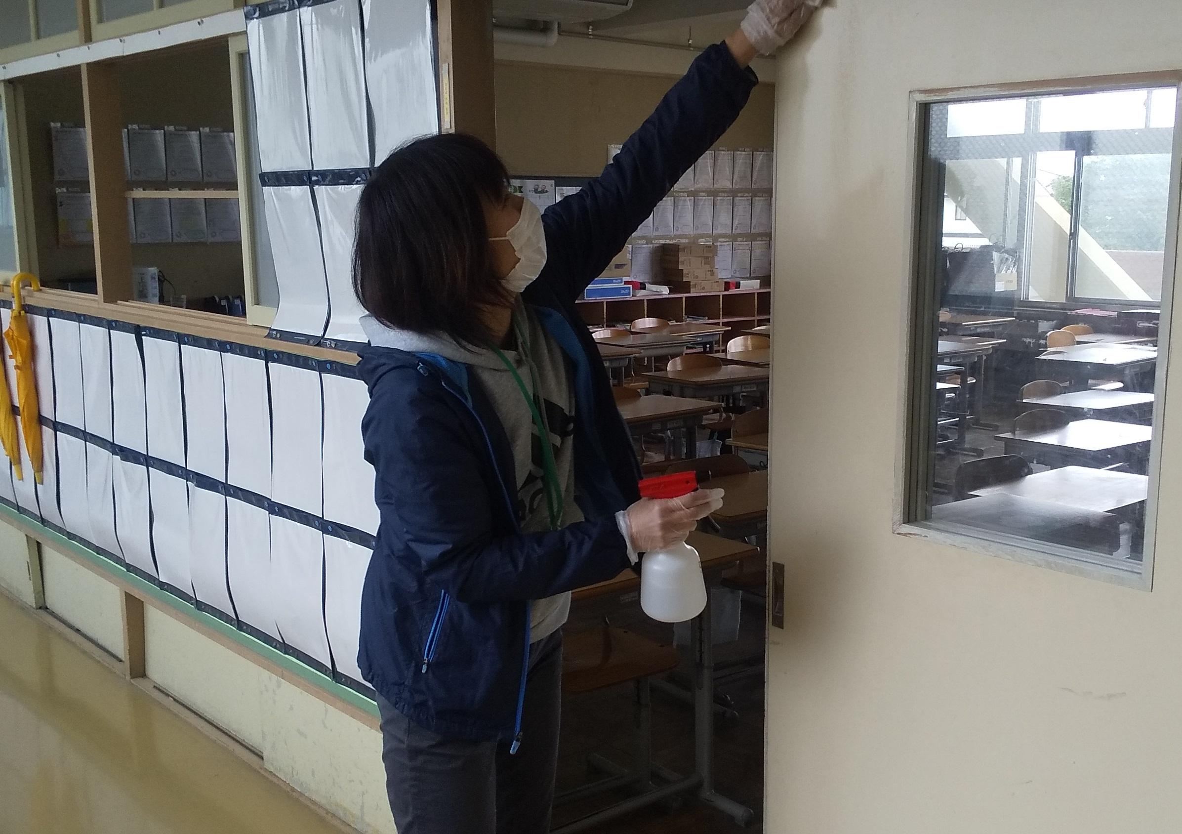 アルコール消毒ドア アルコール消毒ドア