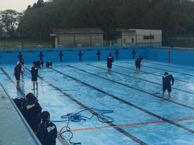 Pool_Cleaning Pool_Cleaning