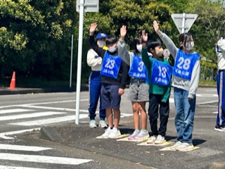 8915B2B7-F6E4-4EB0-BCB6-62F6D4276E1C