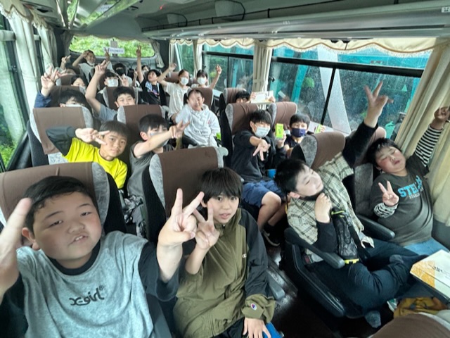 9C2FE902-9B87-417F-AB42-7FF1E922EB94
